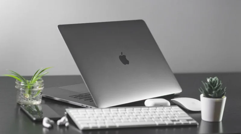 Apple 2020 MacBook Air Apple M1